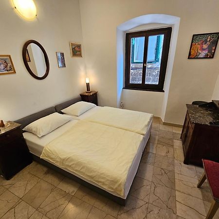 Center Room D16 In The Ancient Roman Palace Split Exterior photo