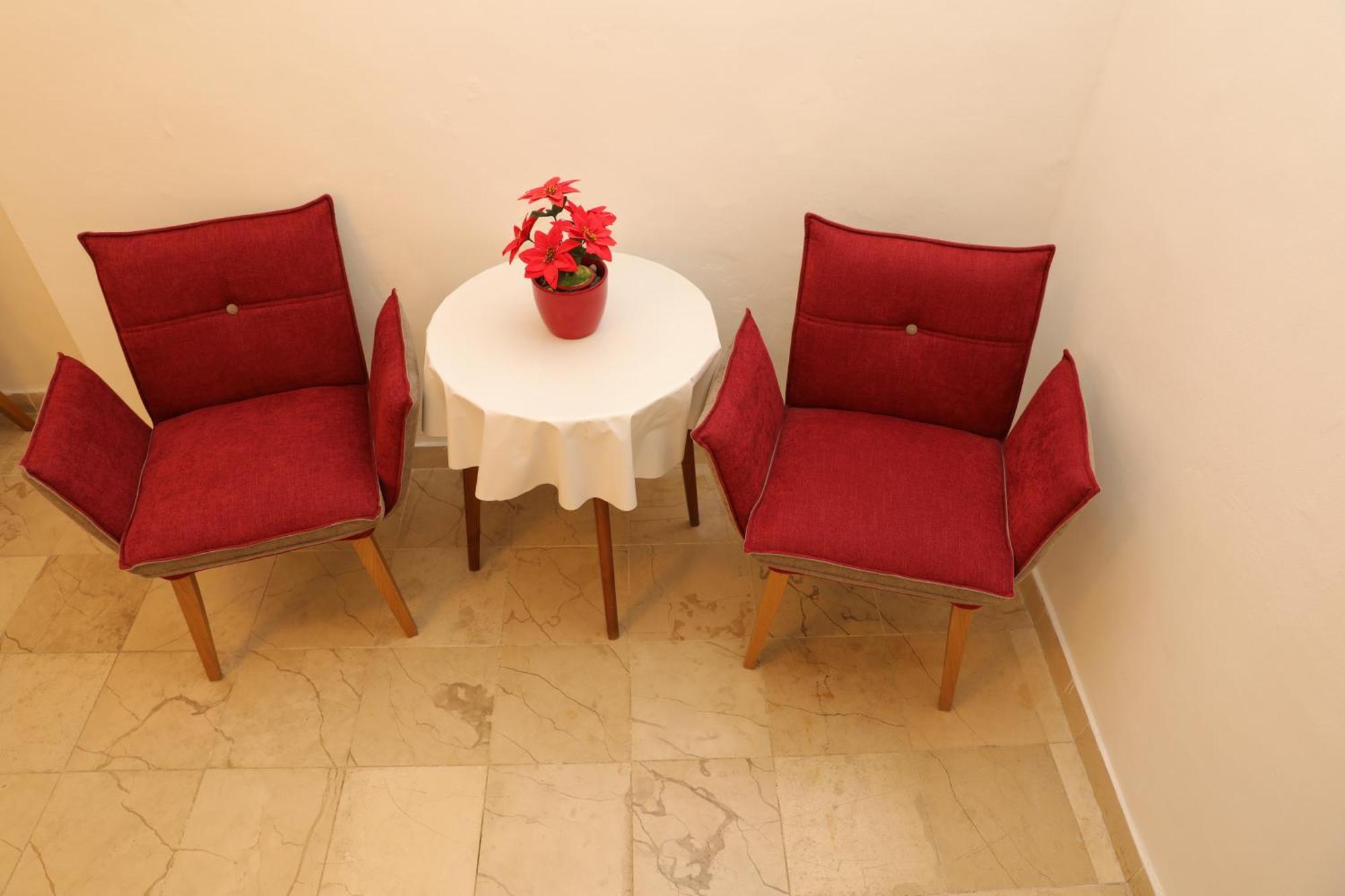 Center Room D16 In The Ancient Roman Palace Split Exterior photo