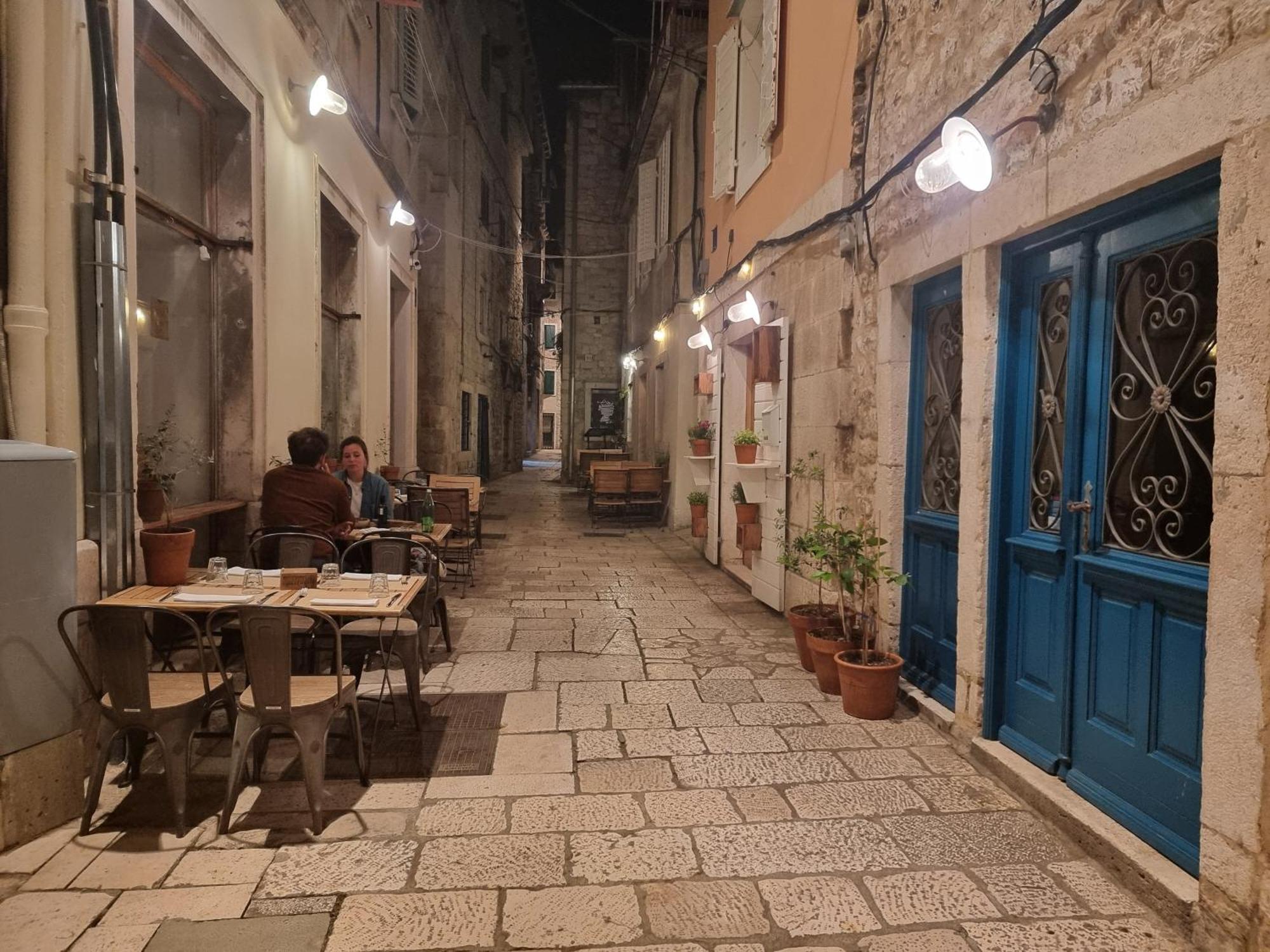 Center Room D16 In The Ancient Roman Palace Split Exterior photo